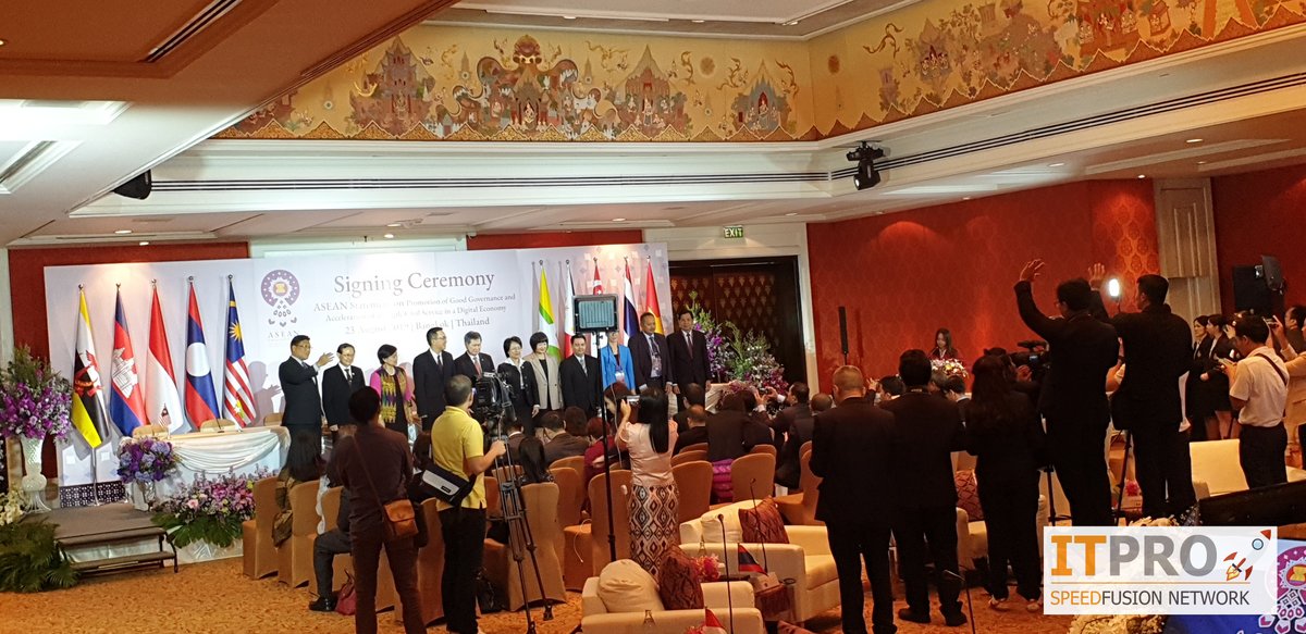 ITPRONetwork's tweet photo. Asian Heads Of Civil Service Retreat
สถานที่ : Grand Ballroom โรงแรมอนันตรา
รูปแบบงาน : WiFi Internet งานประชุมสัมมนานอกสถานที่ 
จำนวนผู้ใช้งาน : 50-150 
ความต้องการใช้งาน Internet : อินเตอร์เน็ตความเร็ว 50-150 Mbps 
อุปกรณ์ที่ใช้ Peplink Balance 380 , Proxim Wireless Network https://t.co/kHPev9dUqC