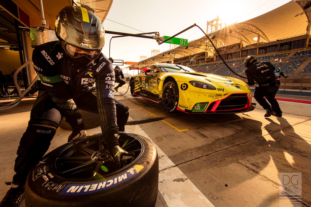 There's often a little bit more than meets the eye to picture, so I thought I'd share some behind the scenes information about one of my favourite pictures from Bahrain, this pit stop image of the #97 Vantage (thread)