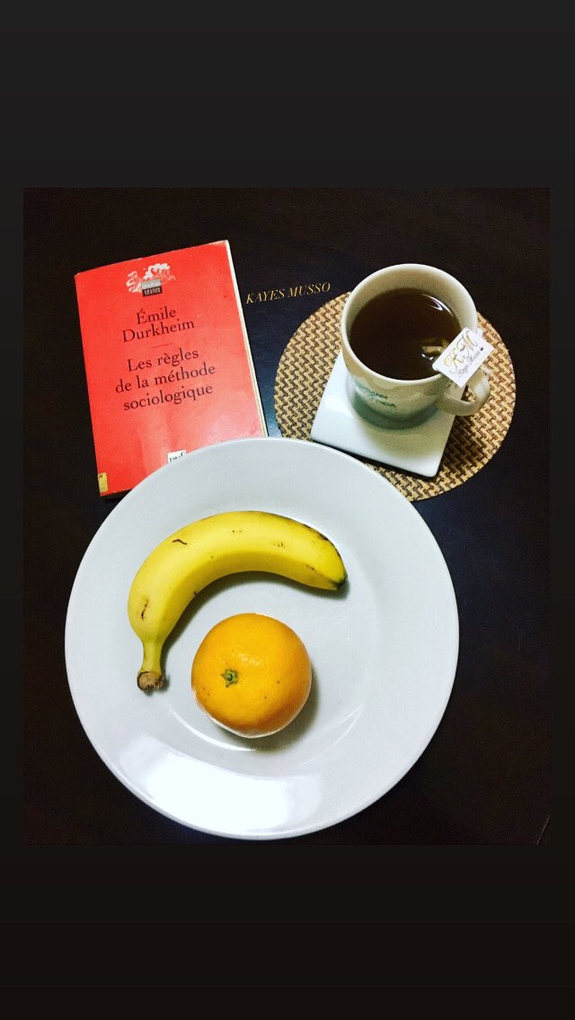 KayesMusso's tweet photo. C’est le week-end il faut se détendre. Une bonne infusion de #kayesmusso un corps détendu 😌 

#KayesMusso #monpetitsecret #tisane #infusions #bienêtre #coquetterie #sérénité #madeinmali #madeinafrica https://t.co/aGKU3ZvIEy