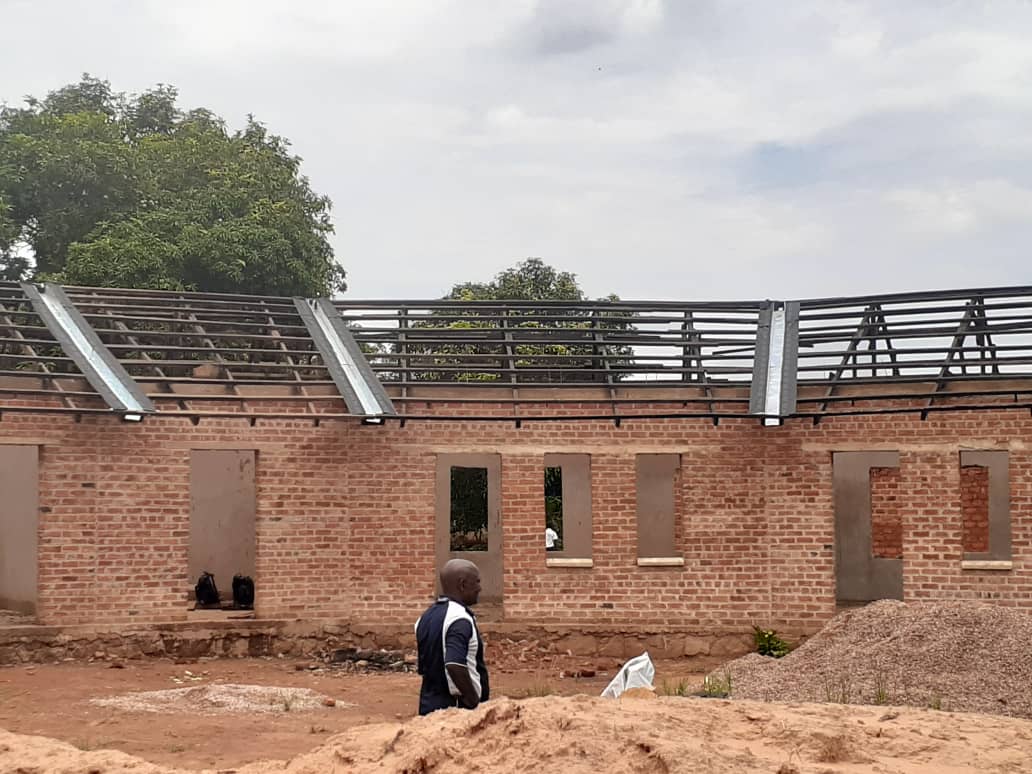 KimbilioDRCongo's tweet photo. Hoping to welcome pupils to Kimbilio Primary School in DRC in Sept 21. You could help this dream become reality for former street kids. Global Giving offering match funding on Tues 1st Dec via this link (on gifts up to $2500) Please share. Thanks so much!
https://t.co/Nf4Cg92WlM https://t.co/cqYg7OYMQO