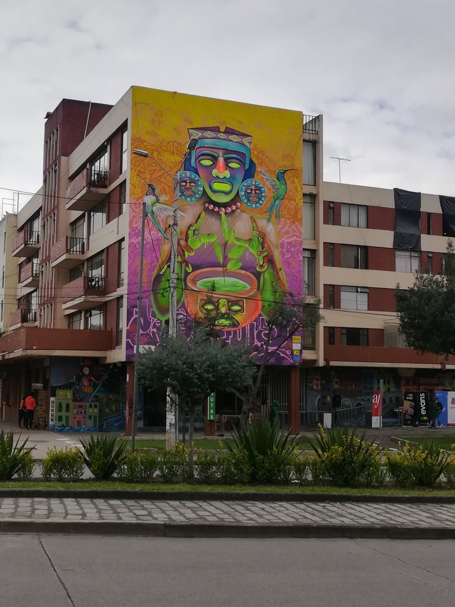 En su intervención, el Sr. Viceministro @RicardoTurismo1 destacó la Ruta de los Murales: Arte Urbano Cuenca como un proyecto encaminado a dinamizar el turismo poniendo en valor el trabajo de los artistas urbanos en Cuenca.
#ArteUrbanoCuenca