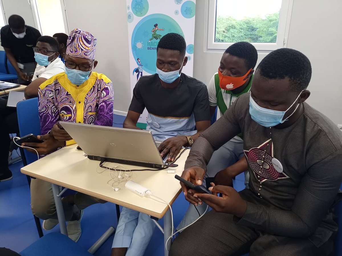 EmmanuelGanse's tweet photo. #HackCOVID19BJ
Le vendredi 27 novembre 2020, dans l'après-midi, les équipes lauréates du Hackathon pour innover afin de stopper la propagation des effets du #coronavirus ont été réunies à Sèmè One pour un atelier préparatoire aux pitchdecks qui auront lieu très prochainement.⤵️ https://t.co/gHE9K6TKNZ