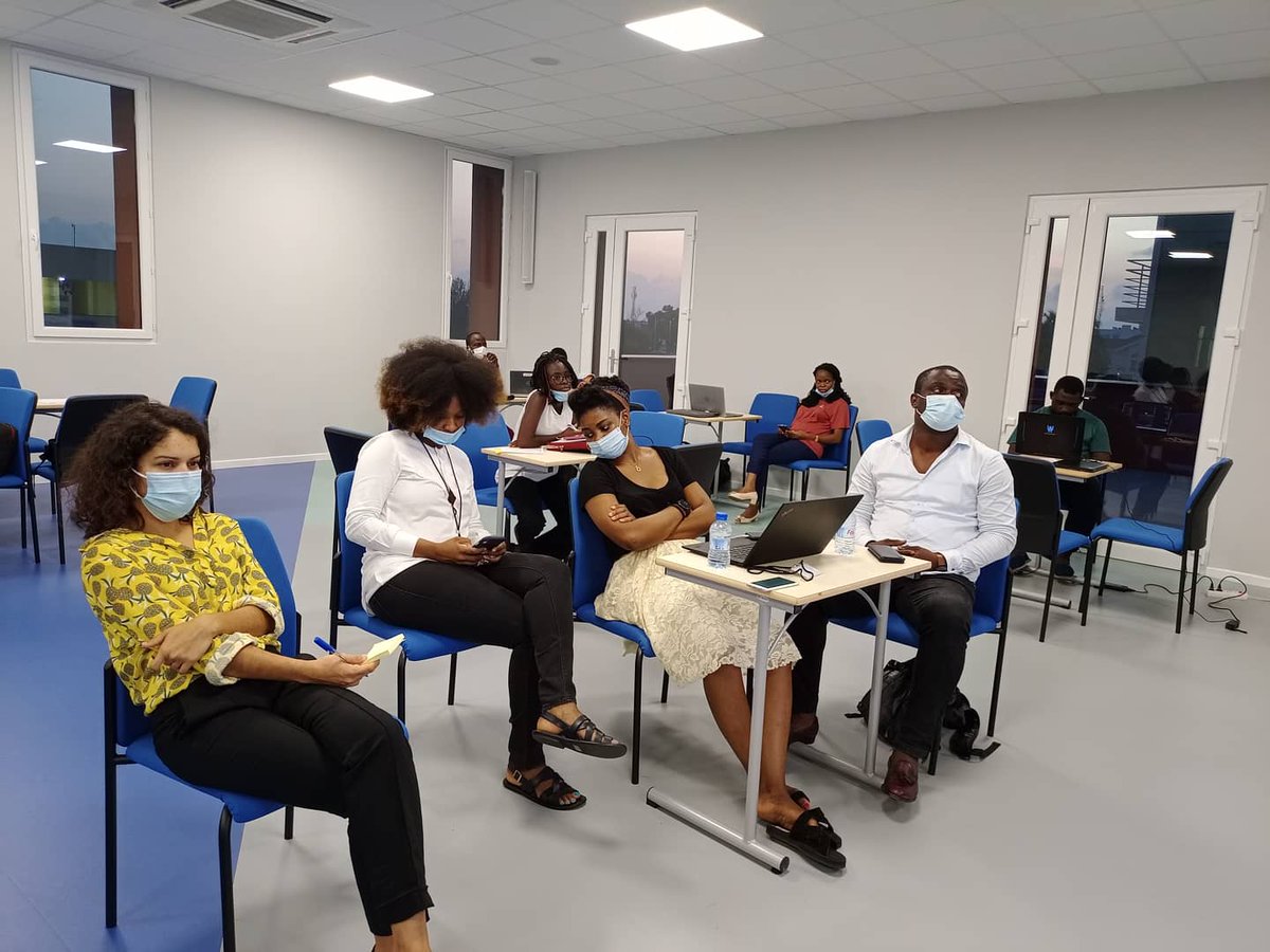 EmmanuelGanse's tweet photo. #HackCOVID19BJ
Le vendredi 27 novembre 2020, dans l'après-midi, les équipes lauréates du Hackathon pour innover afin de stopper la propagation des effets du #coronavirus ont été réunies à Sèmè One pour un atelier préparatoire aux pitchdecks qui auront lieu très prochainement.⤵️ https://t.co/gHE9K6TKNZ