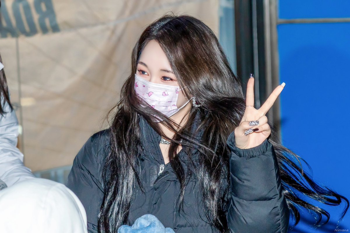 wooahbr's tweet photo. 📸 - 28.11.20: Nana após fanmeeting online hoje.

cr.: Nirvana010309 https://t.co/S5rLNxOmri