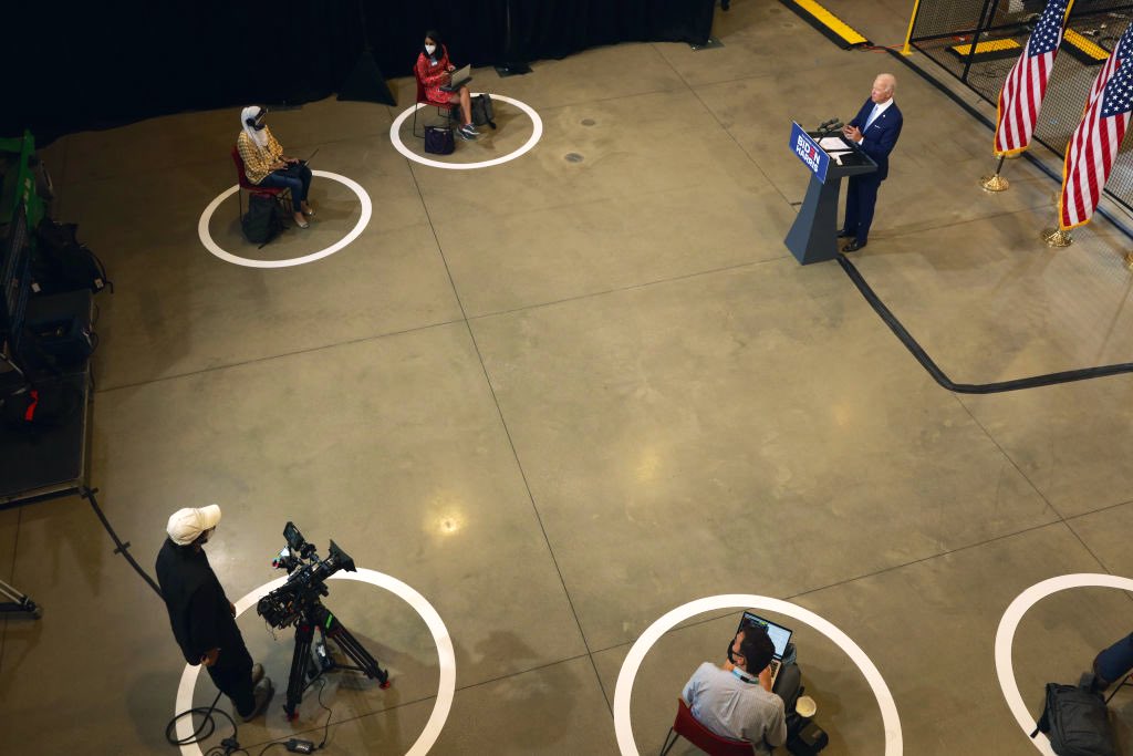 Biden's historically weak campaign, with sometimes going weeks without having a single event... compared to Trump's record breaking rallies even during a pandemic - is eye opening