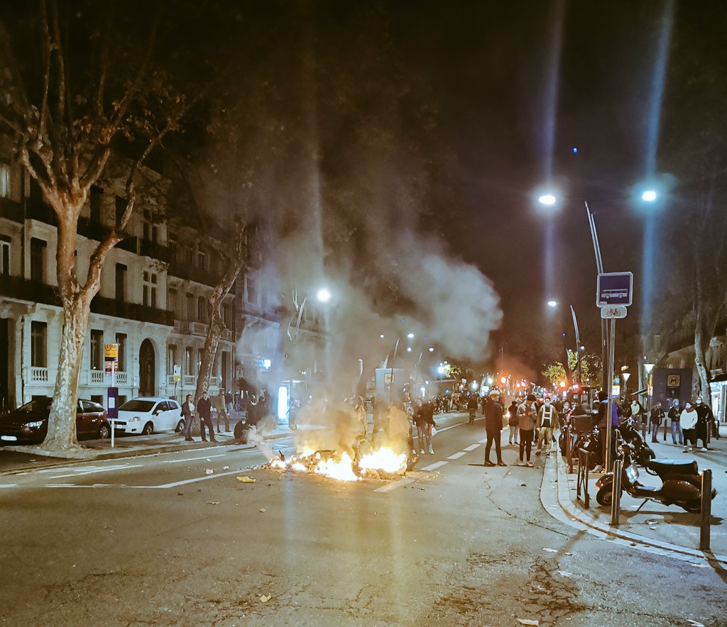 TVisionnaires's tweet photo. ⚠️ Les toulousains : boulevard d'Arcole. Prenez soin de vous ❤️ https://t.co/XEm4CPMf2L