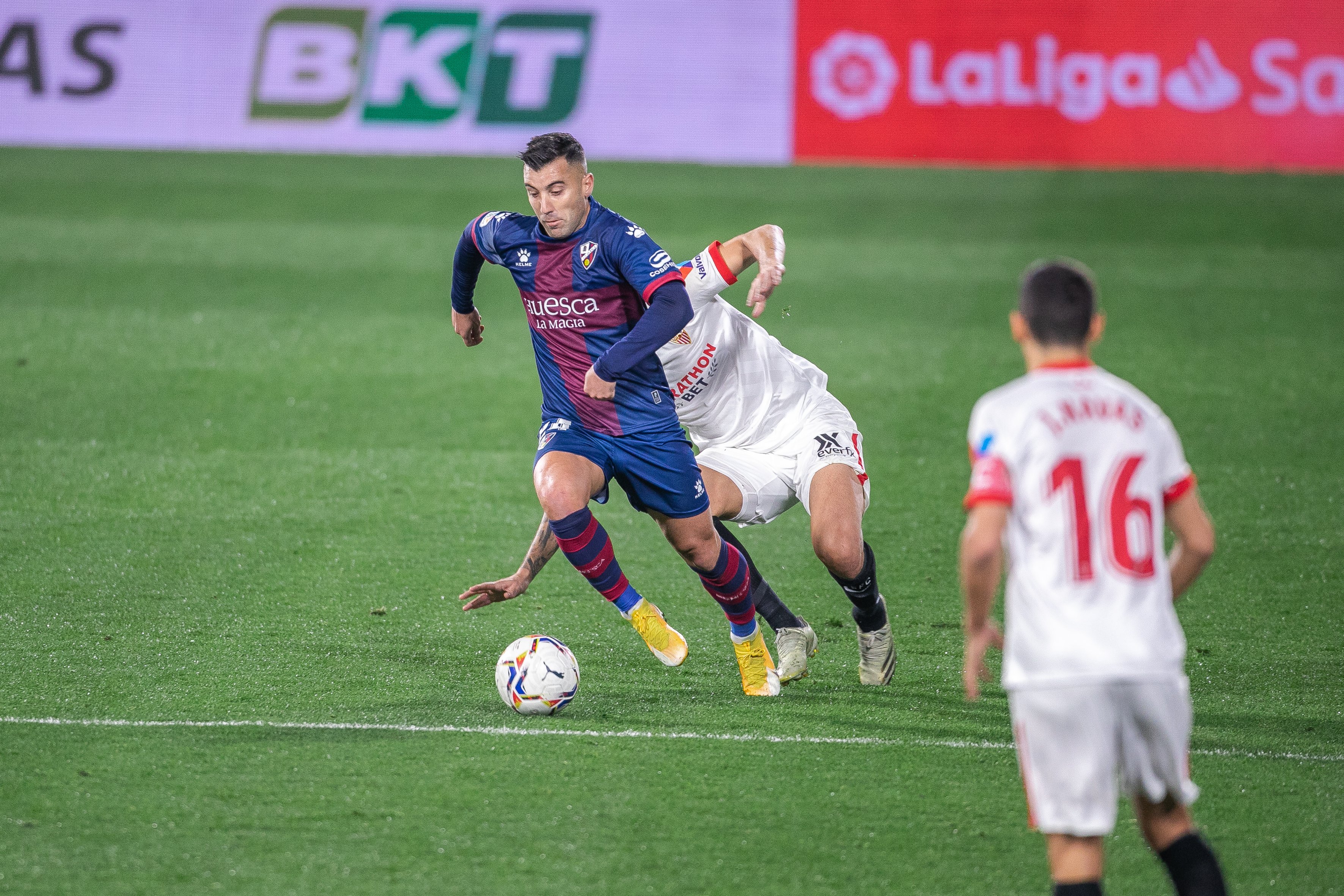 Borja García, jugador de la SD Huesca