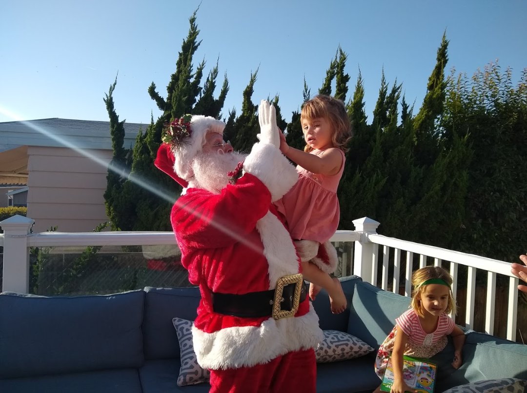 Star_Q_Parties's tweet photo. Smiles on the faces, laughter in the air are and the ability to still believe are the reasons I love being Santa!!

Santa Claus is coming to town. But is he coming to YOUR town?

There is still time to schedule your visit.
VIRTUAL VISITS ALSO AVAILABLE.

https://t.co/rBFaqI4qVf https://t.co/8hn9KzOP1p