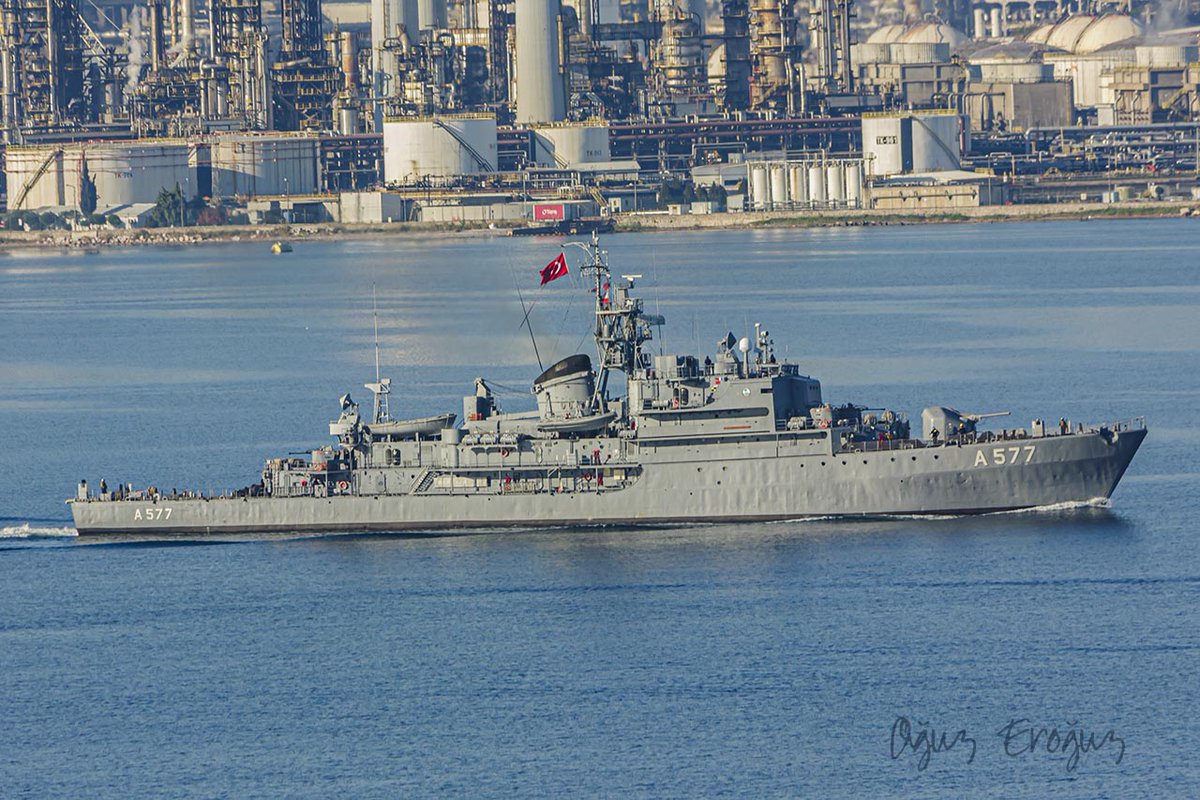 OguzEroguz1's tweet photo. #TurkishNavy training ship #A577 #TCGSokulluMehmetPaşa (ex. #GermanNavy's #RheinClass A69 Donau) https://t.co/LeXxdAdcPp