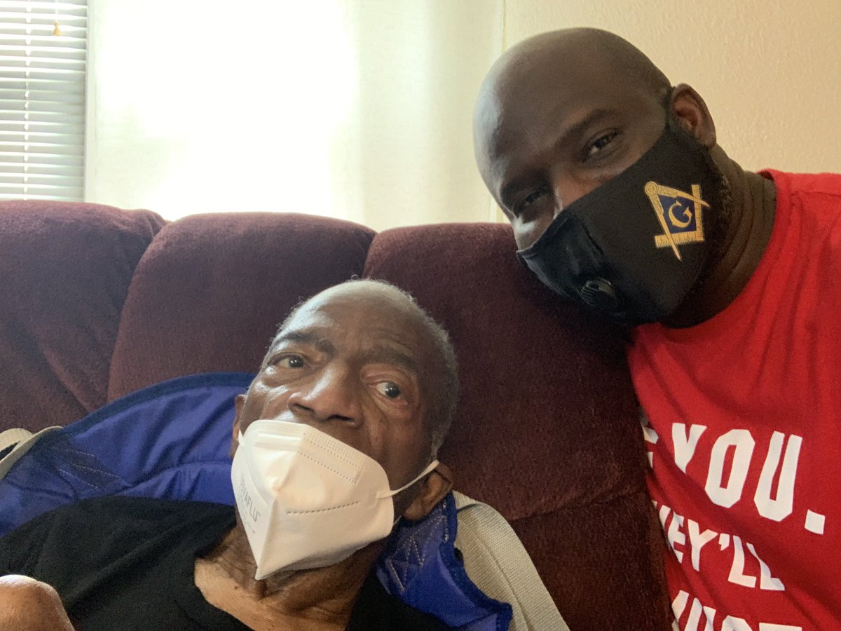 KrimsonKnight's tweet photo. Made it to Live Oak, Fl to see my mom’s eldest Brother, my uncle James. Talked about the Life, Education and the Lodge. #PHAMasons https://t.co/bmIF3FBVmj