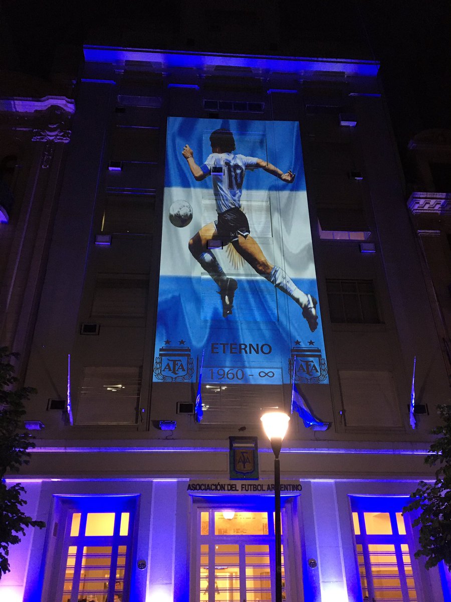 #Maradona #EternoDiego  #mapping #afa #iluminacion  #sabemoshacerlo <a href="/MartinLavia/">matumba la tumba</a>