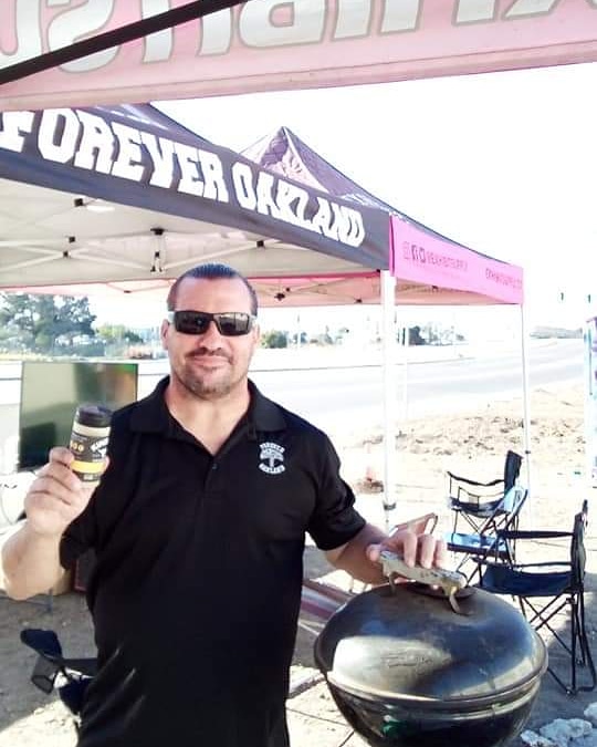 ForeverOakland's tweet photo. #ForeverOakland - :) -
Gorgeous Day in the " Town "
•We are fully Joy on Mob Alley.
•Godfather Gourmet is Underway as we feed Unhoused citizens and prepare for volunteers.
#TeamMakeOaklandBetter
#GlobalReset
#MobAlley
#MakeOaklandWholeAgain https://t.co/4Cg2kGQ2Vz