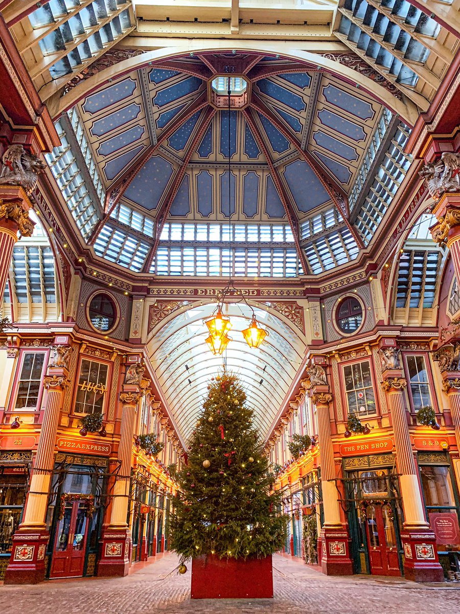 Feeling festive yet? #ChristmasIsComing #London