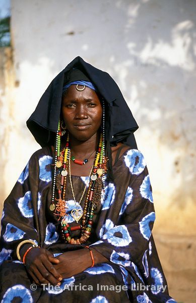Mandinka People.Mandinka are part of the larger Mande people of West Africa & constitute a sizable population in the nations of Gambia, Senegal, Guinea, Guinea-Bissau, Mali & Cape Verde. The Mandinka are renowned for the Great Mali Empire of Sundiata Keita & Mansa Musa.