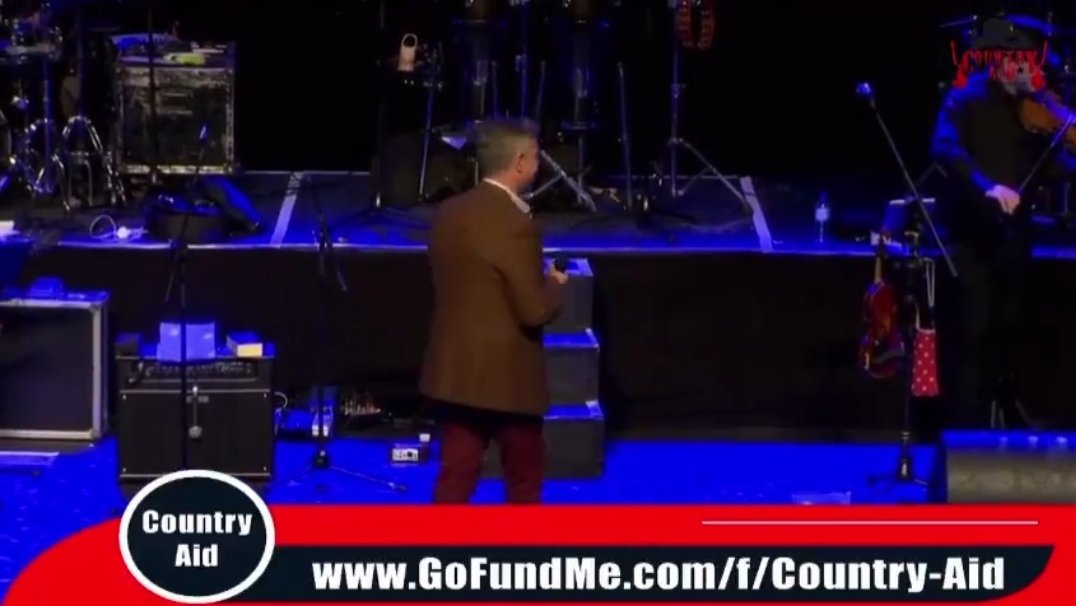 thekirwansfanc1's tweet photo. Dominic performing live on Country Aid in the Millennium Forum, Derry π #DominicKirwan #CountryAid #TimeOfMyLife #StaySafe https://t.co/4JHh6nmYfo