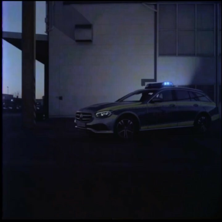 RicciSpeckels's tweet photo. Cars can be emphasized particularly well through the use of light.
#carshooting #emphasize #throughlight #useoflight #welldone #fotograf #newstuff #behindthecamera #rawdata #bts #howtodoit https://t.co/1ufCZ9y5kG https://t.co/5ZmSfOaaBv