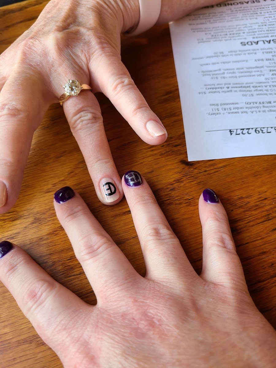 KimRathbone's tweet photo. Ready for @thebirchmere 🖐 What do you think of our #ChipTips @CharlesEsten @BackHomeLA ?🤔🤪
@deborahjshelton https://t.co/4irTXzCohH