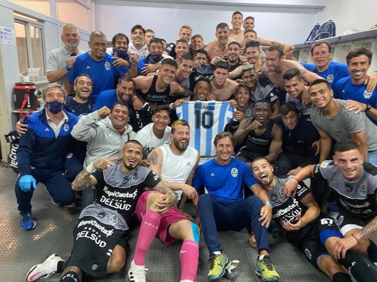 gimnasiaoficial's tweet photo. Para siempre parte de la manada.

🔟♾🐺

¡Gracias, Diego! https://t.co/QYqYxMn5m1
