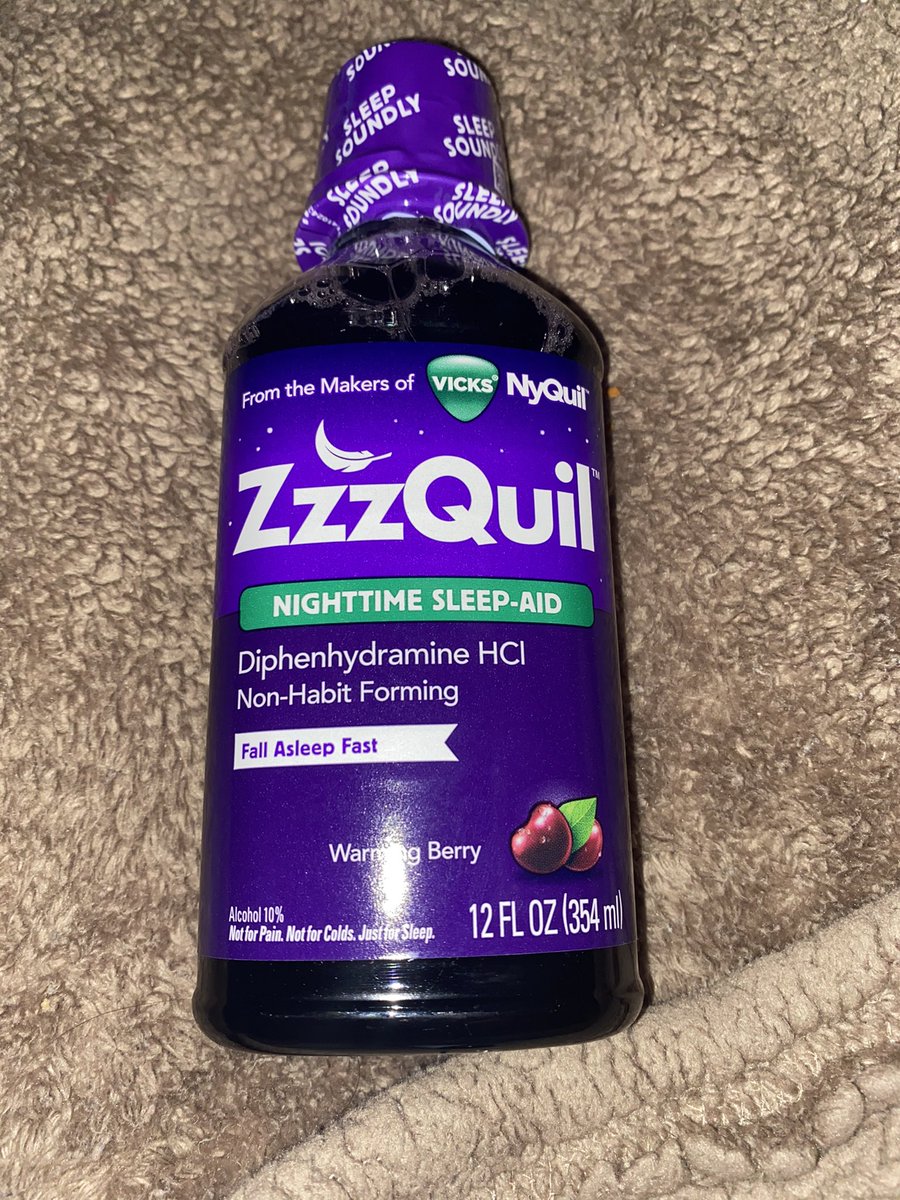 StaceyBuzzActor's tweet photo. Say hello to my little friend. #ImGettingExcitedFor sleep tonight. https://t.co/LOJ8rkc6VM