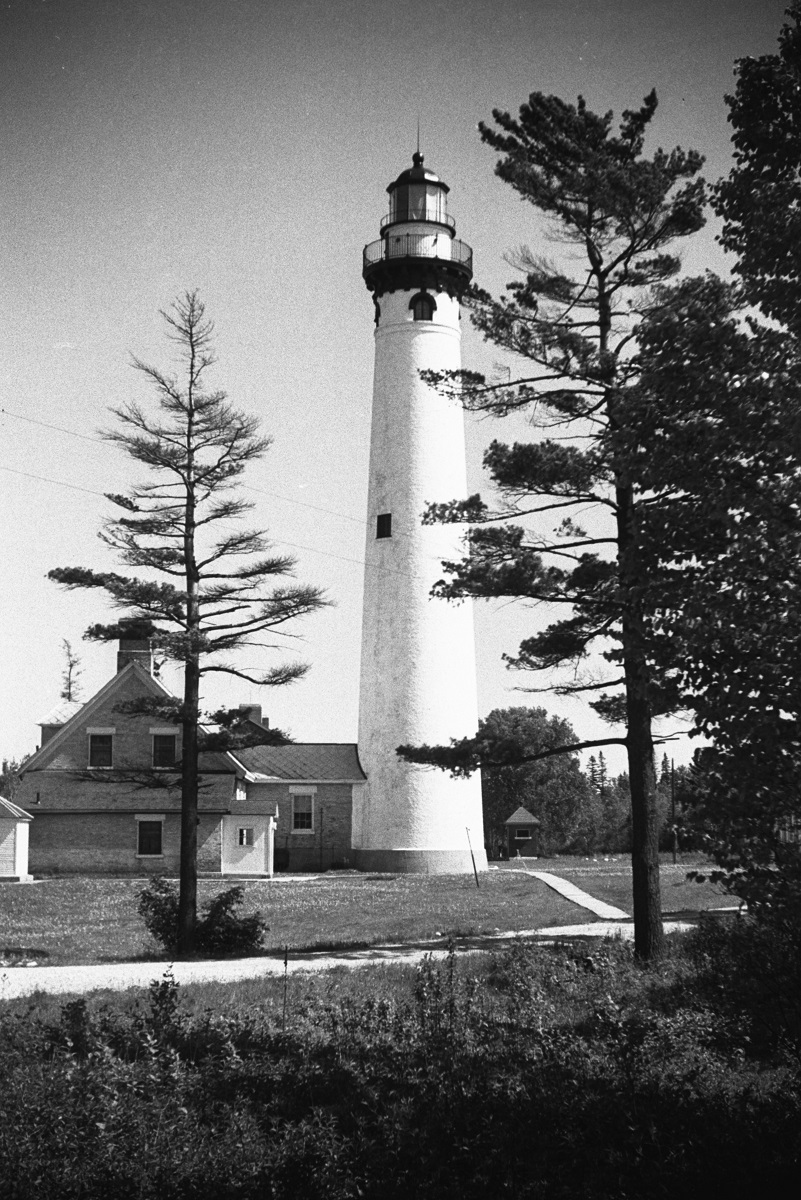 Presque Isle Lights tweet media