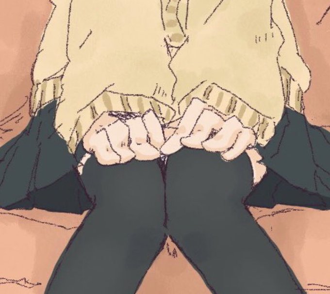 おしっこ我慢絵は両手を股関に強く押し当てて両手が隠れる構図ばかり描いていましたが、最近はあえて両手を描いてあげることでソワソワしてる感じを表現できないか模索してます。 