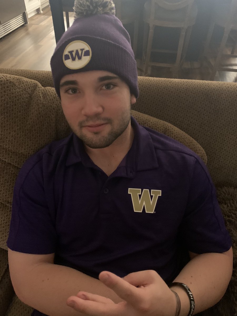 DavidWeathers1's tweet photo. So this is how we watch football at our house in West Texas now. #GoDawgs https://t.co/6liIFTF22U