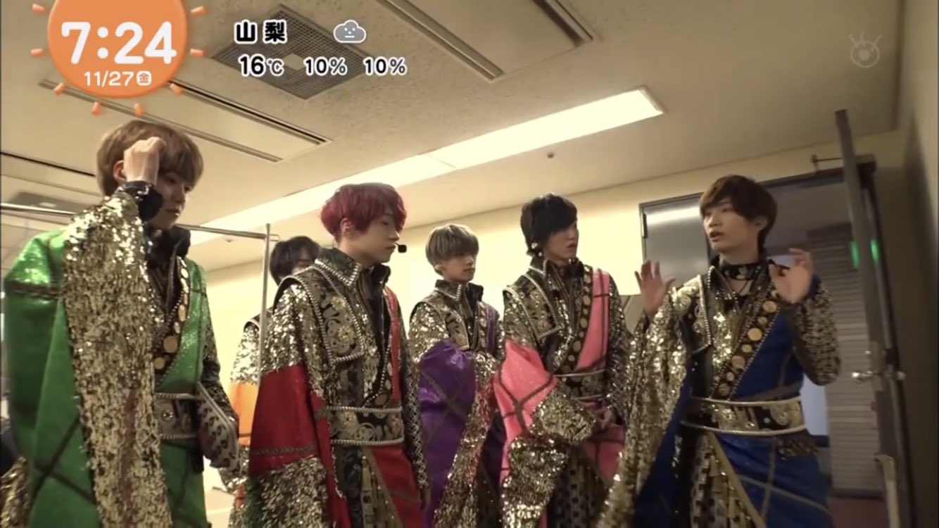 情緒 長尾くんのブログ で 大倉くんがなにわちゃんにコンサート冒頭の和風衣装 めちゃつよい をつくってくれた というエピソードが掲載されていますよ という エイターさんにお伝えしたいけどここに書いたところで伝わるのか みたいなお知らせです