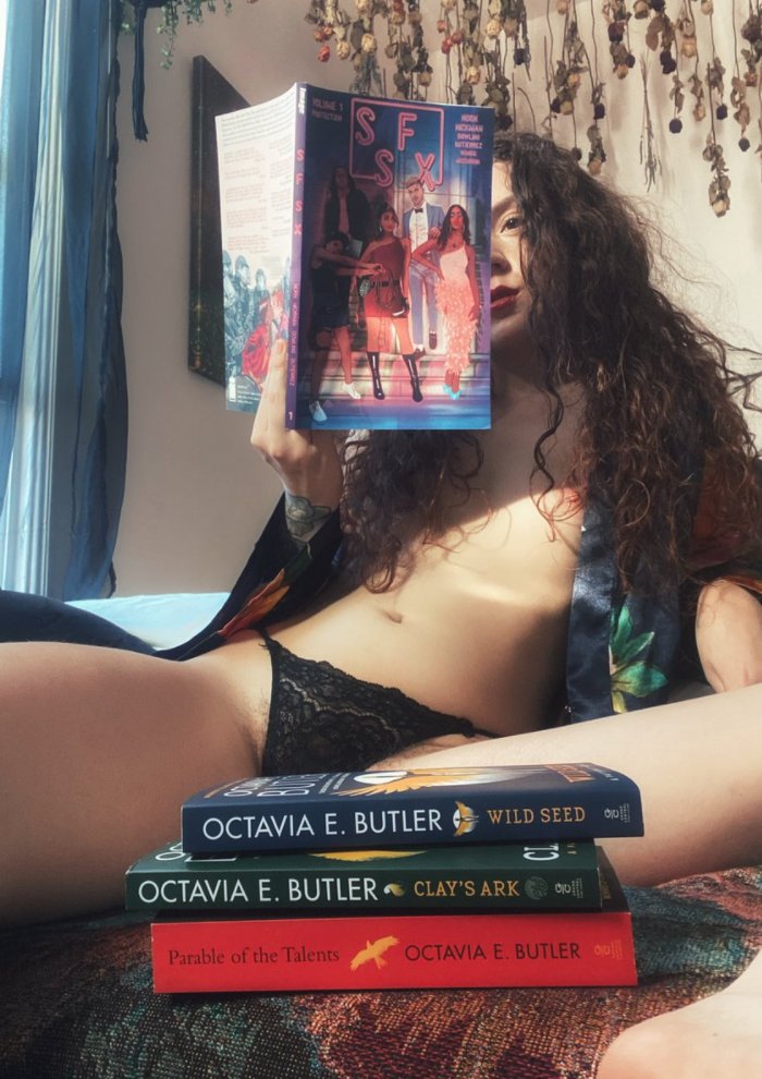tinahornsass's tweet photo. found this dreamy pic while googling for #SfSx promo imagery: who are they?! flattered to be read by sun-dappled babes, flattered to be in a library next to Butler https://t.co/Zha5pDZwLR