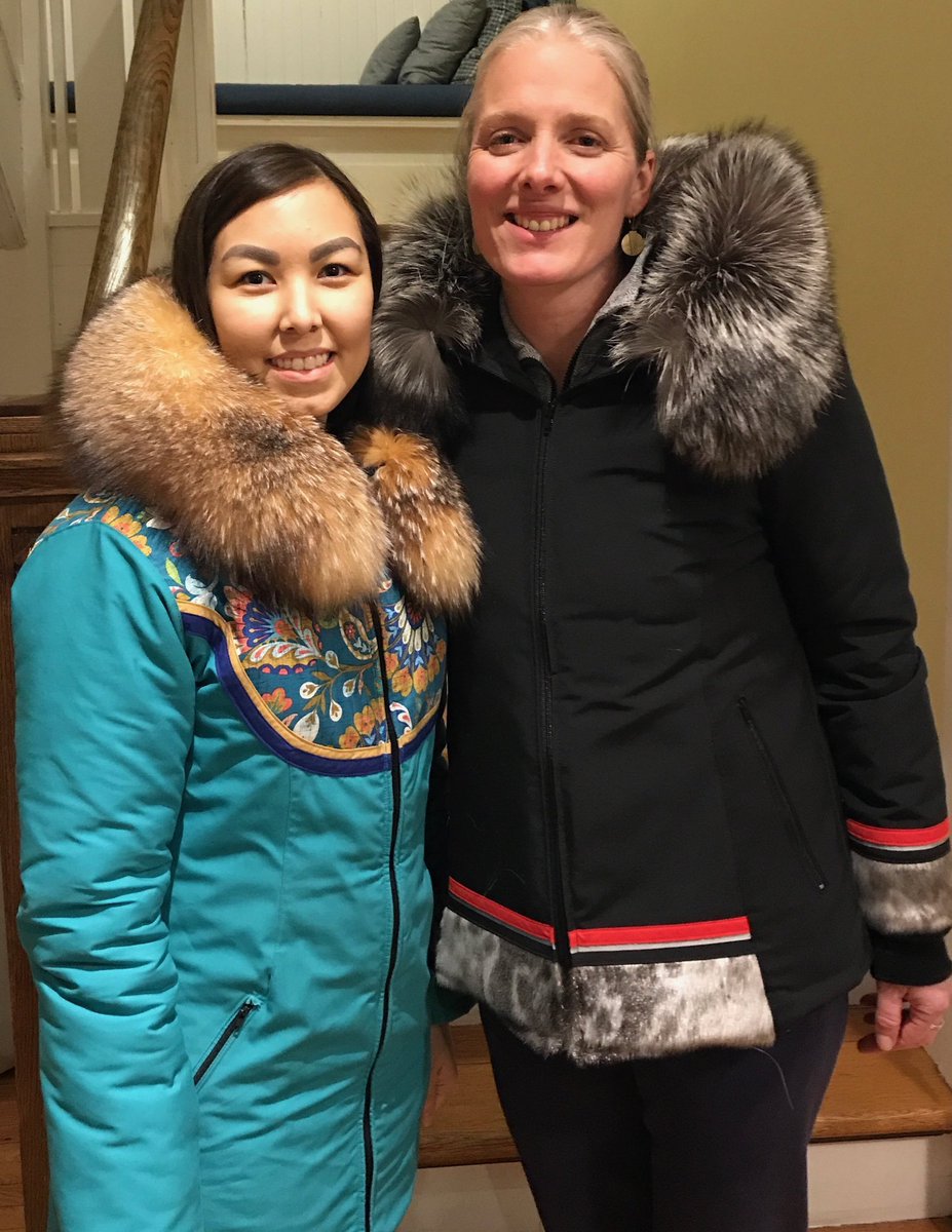 cathmckenna's tweet photo. The 3rd annual @CanadasNAC Indigenous Women’s Art Market is on now until November 29th. Find some greats gifts while support some amazing local Indigenous women artists and artisans. 🎨🧶🛍

Thanks again Bonnie for my beautiful coat. 

Details here 👉: https://t.co/6FZGv991kw https://t.co/75JJ2FSTaM