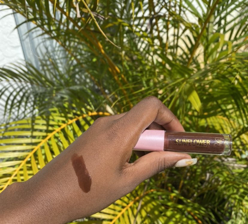 SFBeautyCo's tweet photo. “SKIN” our nude lipgloss 💛🌻 

#blackownedbusiness #blackowned #supportblackowned #Giveaway #lipgloss #localbusiness #palmbeach #miami #explore #exploreflorida #blackgirlpower #blackwomen #blackfriday2020 #blackfridaydeals ⁣⁣⁣⁣⁣ https://t.co/VzdX7nGxfT
