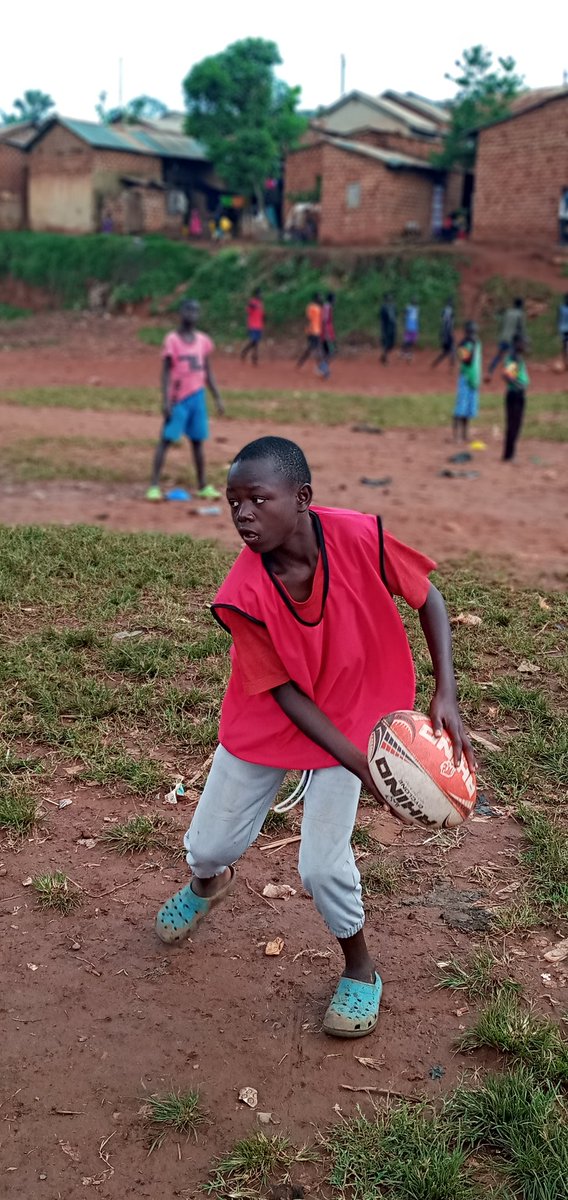 AQRugbyAcademy's tweet photo. #AQRA U15 working on their ball handling skills.
Balls, bibs & Cones donated by @KenyanTitch & #SpringBoksTagRugby team.
#Talent
#Progress
#FutureChampions
#AcholiQuartersRugbyAcademy https://t.co/b37mm2DPXo