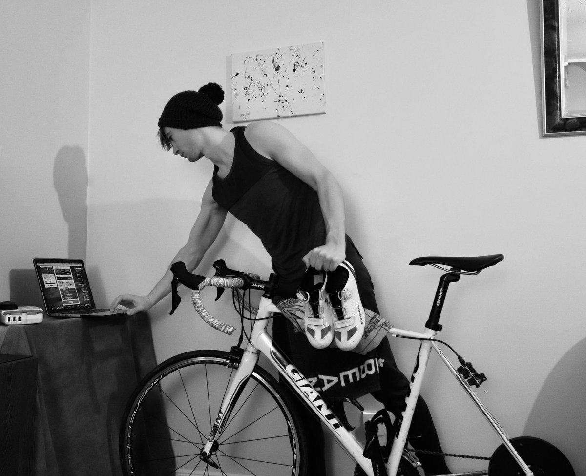 The past 2400km have been worth every pedal stroke. Many of us will know someone who has been effected by 2020! 100km/day the reason.. raise money for @mindcharity COVID-19 support group. I’ve hit over 70% of my target with 400km to go...can you help out? justgiving.com/fundraising/To…