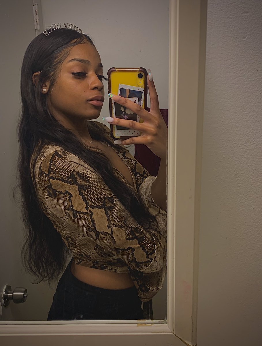 queennigl_'s tweet photo. You can do anything you want when you’re sexy 🖤🥰|21| https://t.co/7XrDK4FQPA
