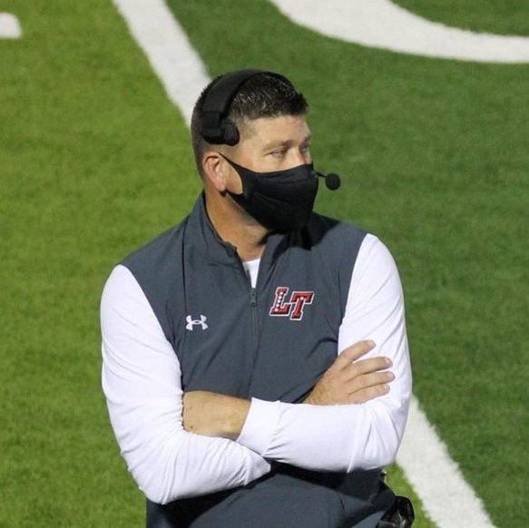 FlxAtx's tweet photo. 🧠thinking of a master plan #HankCarter #buiLTdifferent #TXHSFB [📸: @gocavsportspics] https://t.co/Ur8VhEgdym
