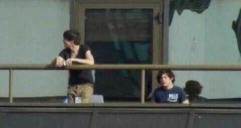 four dressing roomsfour hotel roomsfive boys