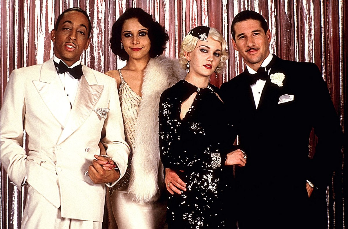 SPHLibrary's tweet photo. Remember we told you to watch #TheCottonClub to get an appreciation of the #HarlemRenaissance and the style of that age in #NYC history? Well it's on tonight on @TalkingPicsTV. Just a beautiful movie. We'll record it on #BoxOfBroadcasts for you if you can't watch it at 22:20. https://t.co/YXPPDvuIHM