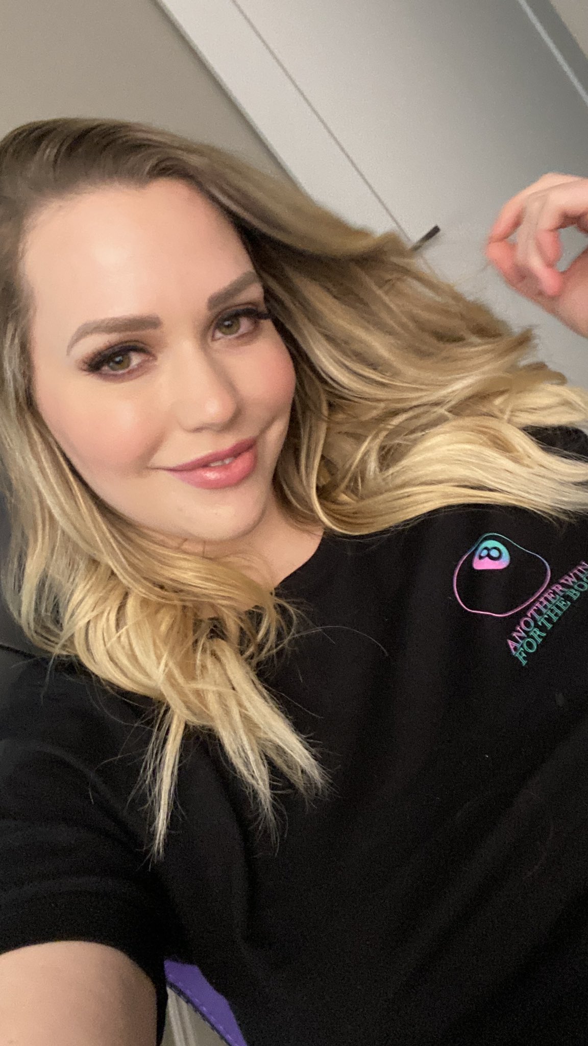 Tw Pornstars Mia Malkova Twitter I M On Today S Love Or Host Get In Here 🤗 9 22 Pm 28