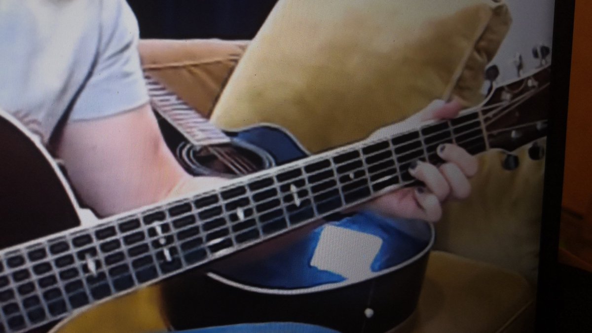 SwiFobbie13's tweet image. Son vernis 🥰
#DECAID