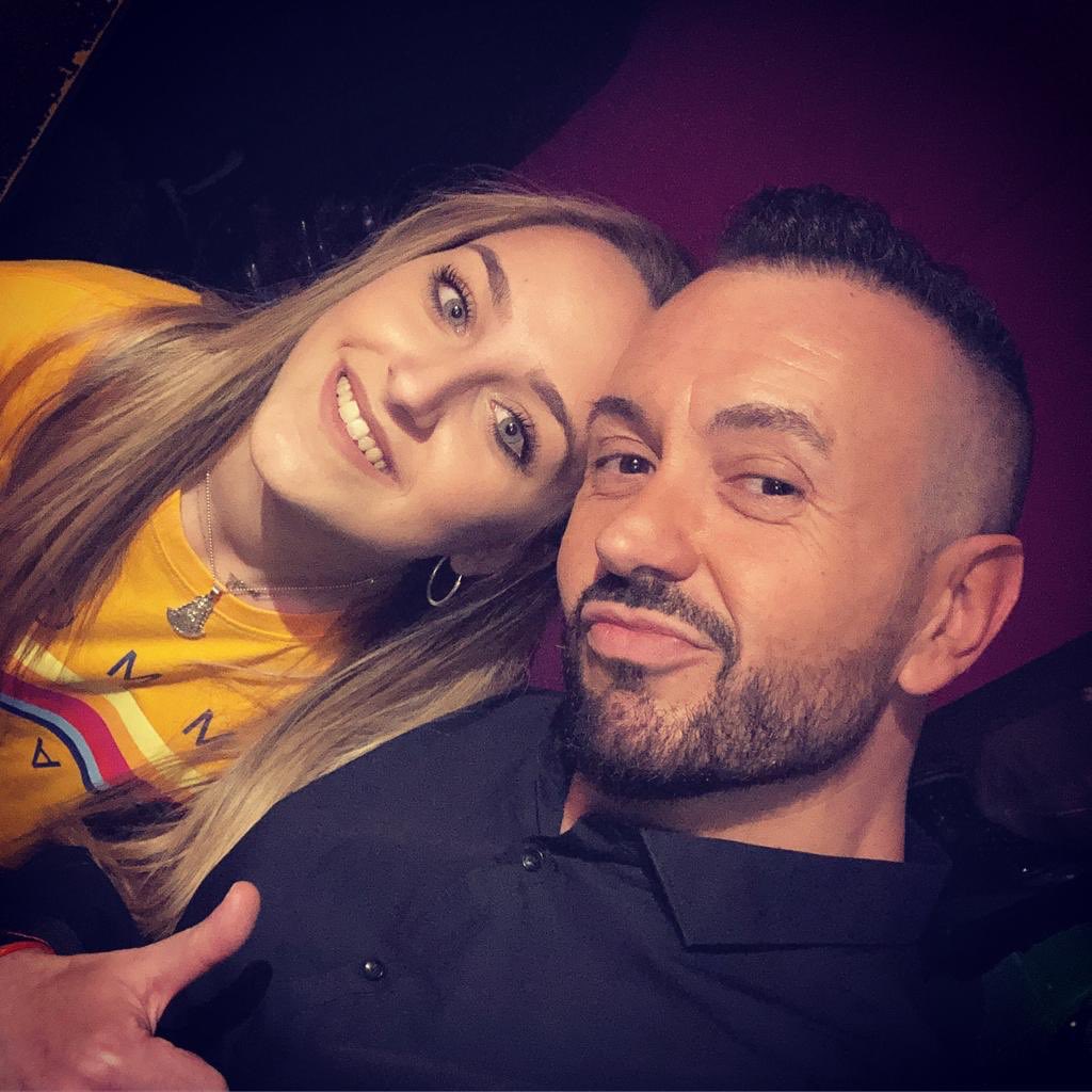 Aiiinnss, que hoy descumples años <a href="/joaquin1hurtado/">Joaquín Hurtado</a>, por que cada día estas más joven y más guapooo...
Muchas felicidades 💨🎂
Te quieroooo!! ❤️