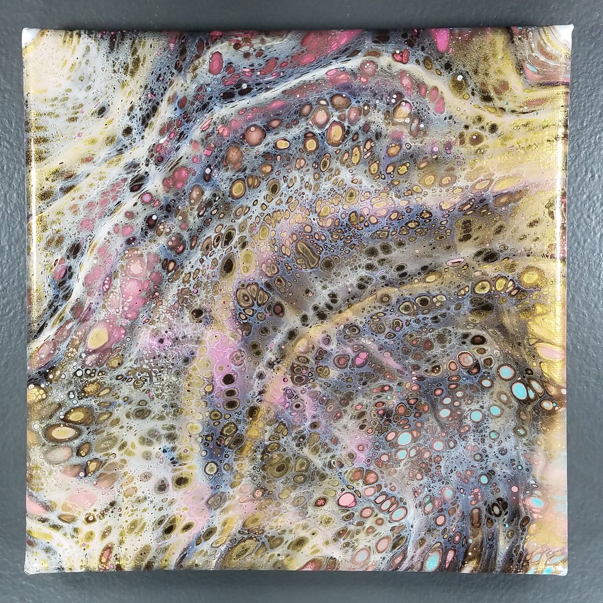 PinkTurtleArt's tweet photo. Confetti Cupcake Acrylic Pour Painting

https://t.co/2Ul6kwsi3P 

#acrylicpourart #wallart #walldecor #fluidpourpainting #abstractart #interiordesigns #giftsforteens #uniquegifts #giftsforher #contemporaryart #homedecor #giftsforgirls #confetti #artforkids #birthday #girlsroom https://t.co/crSqRlcIrP