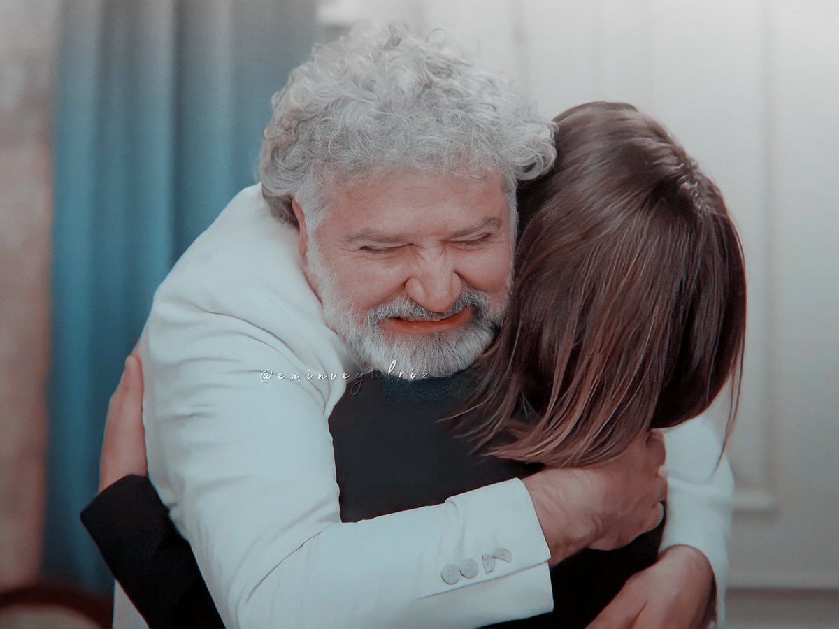 eminvegulriz's tweet photo. ...
#ÇatıKatıAşk • #EmRiz https://t.co/4DlfzB5bx1