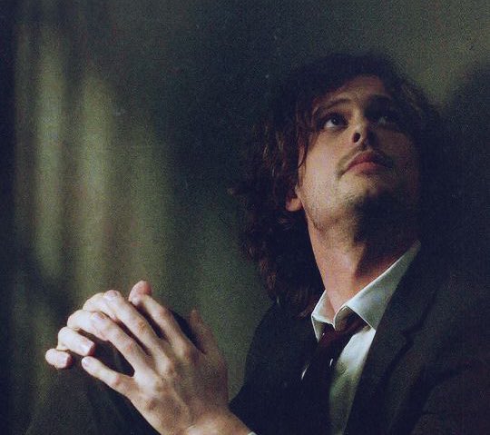 matthew gray gubler but its his hands, a thread: