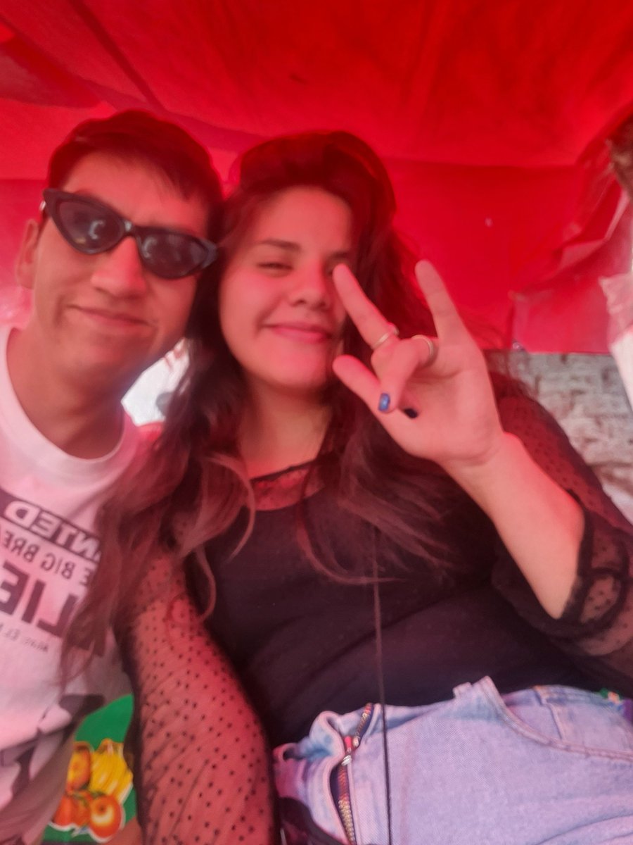 Naomishh1's tweet photo. Me encantaaaa esa manera en ti, me gusta tanto que puedo quedarme hablar sobre ti pa'siempre 🤍 https://t.co/BQOUmKKW35