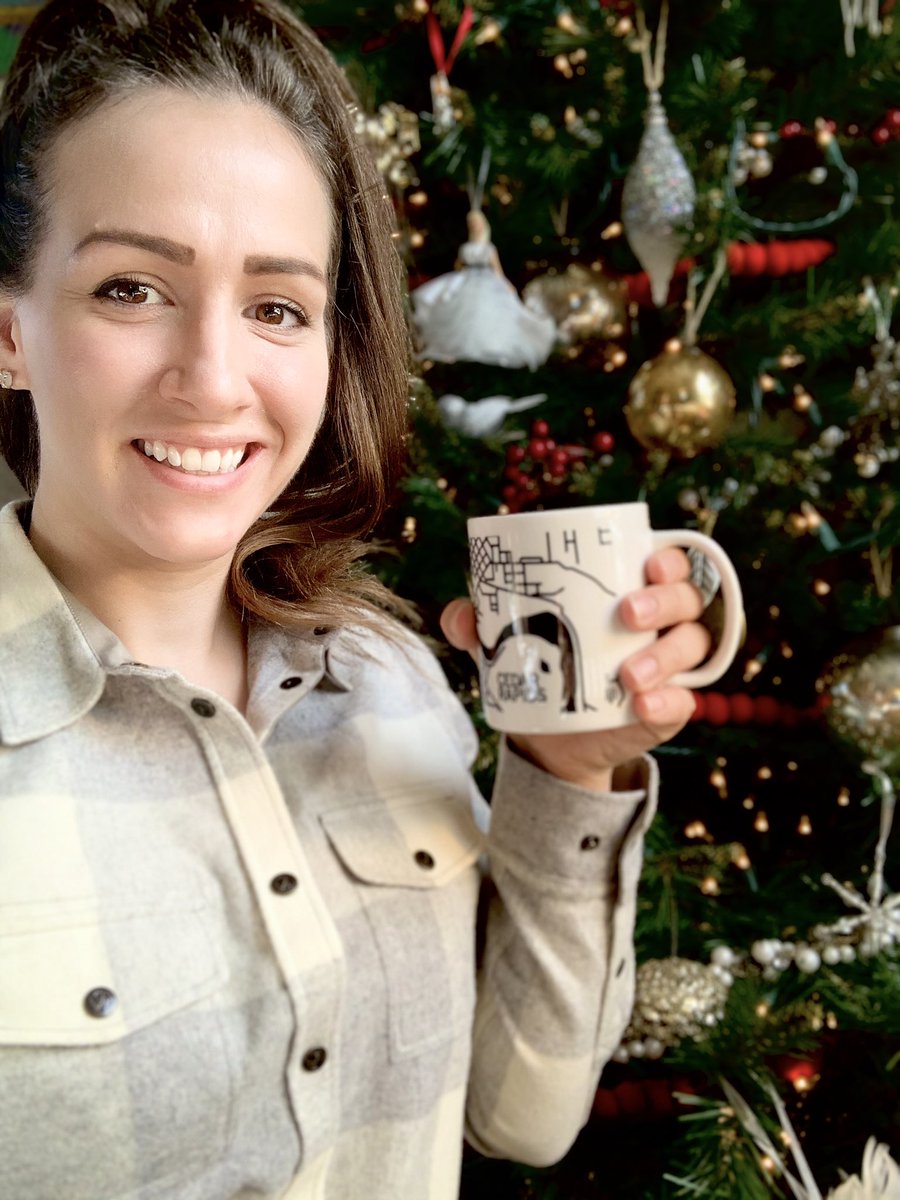 ashleyvanorny's tweet photo. Alright folks- I woke up early for this #smallbusinesssaturday to #shoplocal because #localislit 

Here’s some amazing things I found out in our community (a thread):

Insulated long-sleeve top, ear warmer/headband, new gloves, flannel, vest @sokooutfitters https://t.co/TDBHcVsCqw
