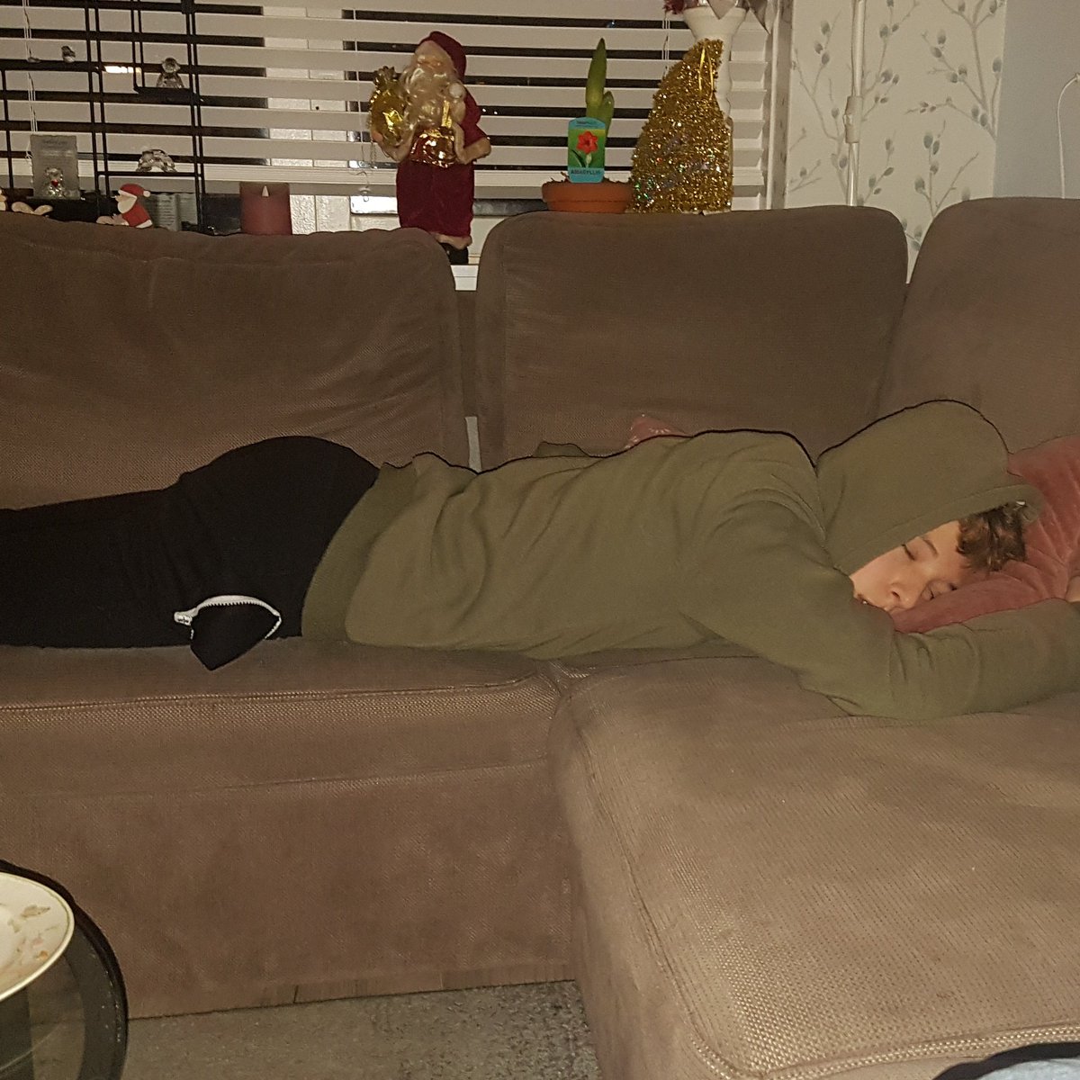 FItsmelvd's tweet photo. F*ck my life 🤣 https://t.co/yqW2txcERJ