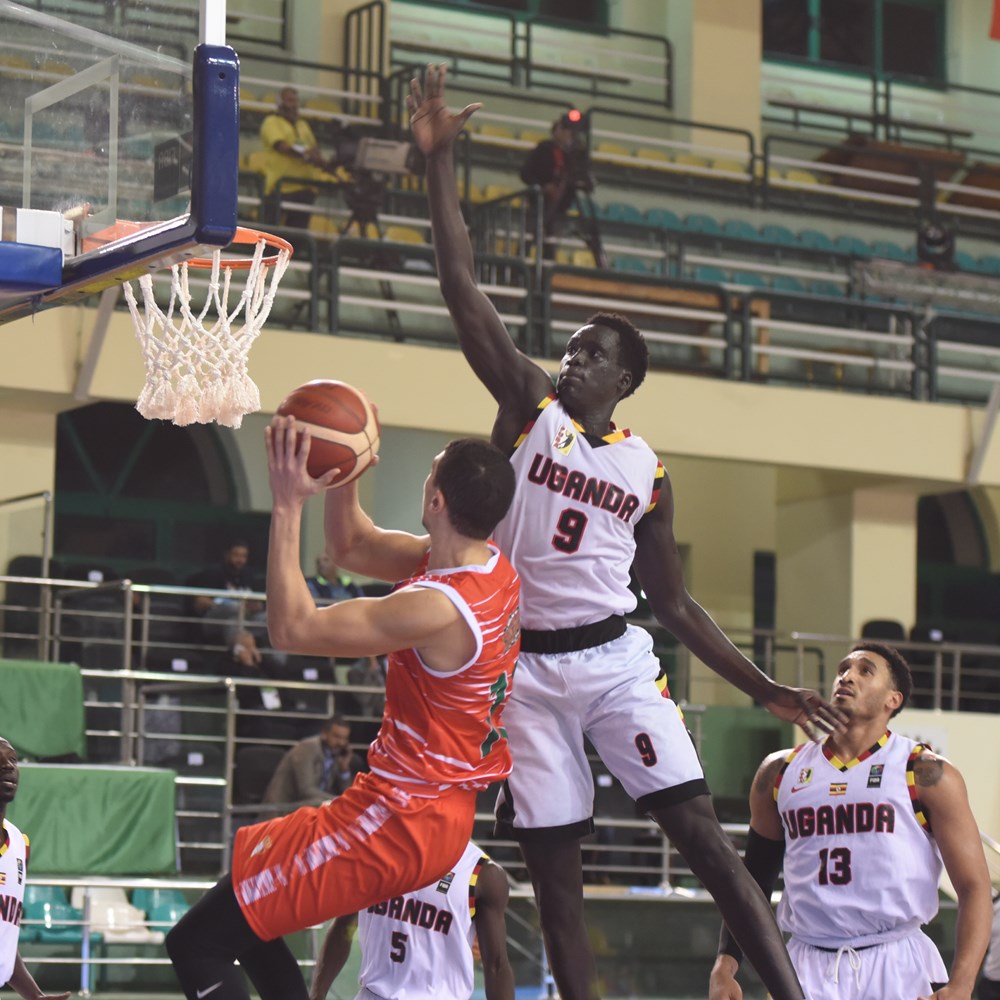 FubaBasketball's tweet photo. #AfrobasketQualiers ||
2Games || 5OffessiveRebs || 12Defensive Rebs || 23 Points.
Say HI to @DengGeu 🚨🚦💪
#Nextgame
cape verde🇨🇻 VS Uganda 🇺🇬
Time : 18:30 hrs
29th/11/2020
#ForUganda
#Letagosilverbacks🦍🇺🇬💯
📸 FIBA https://t.co/s9oGGfGwS5