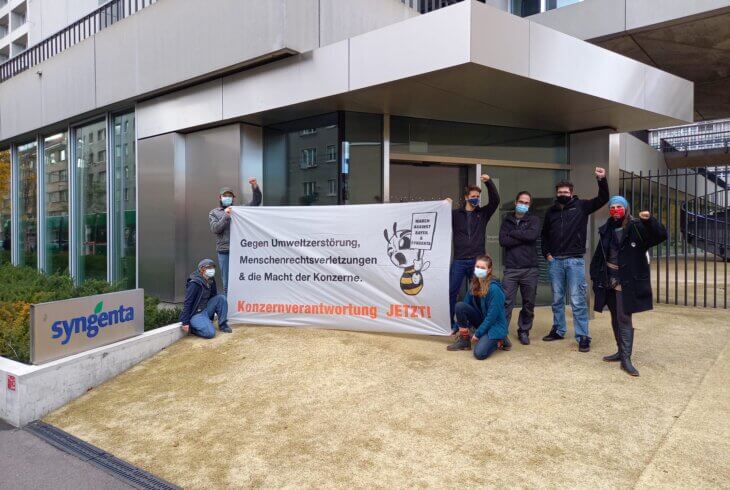 multi_watch's tweet photo. Bis um 12 Uhr könnt ihr abstimmen: JA zur @konzern_vi! 11.30 Livestream auf der Website der Konzern-Initiative
12 und 15.30 Uhr Livestream der Aktivist*innen des @MaMS_basel vor dem Hauptsitz der #Syngenta (Facebook)
 
#Konzernverantwortung #KVI https://t.co/SiliXUaT14
