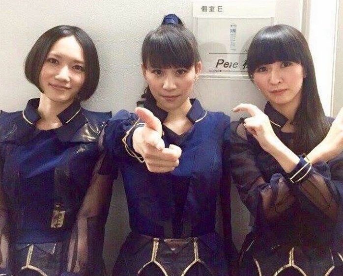 425Haruka's tweet photo. この衣装カッコイイ🥰
#prfm
#Perfume https://t.co/wgXhbdSW2H