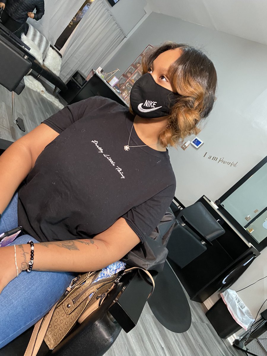 AyooIts_Diamond's tweet photo. Make sure you’re taking care of your natural hair ladies. Click the link in my bio to book! #TheDiamondExperience #chicagohair #chicagostylist #chicagohairstylist #chicagohairstylist #chicagobraider #chicagoponytails #chicagosewins #chicagoquickweaves #chicagosalons https://t.co/yosDrh4SWw