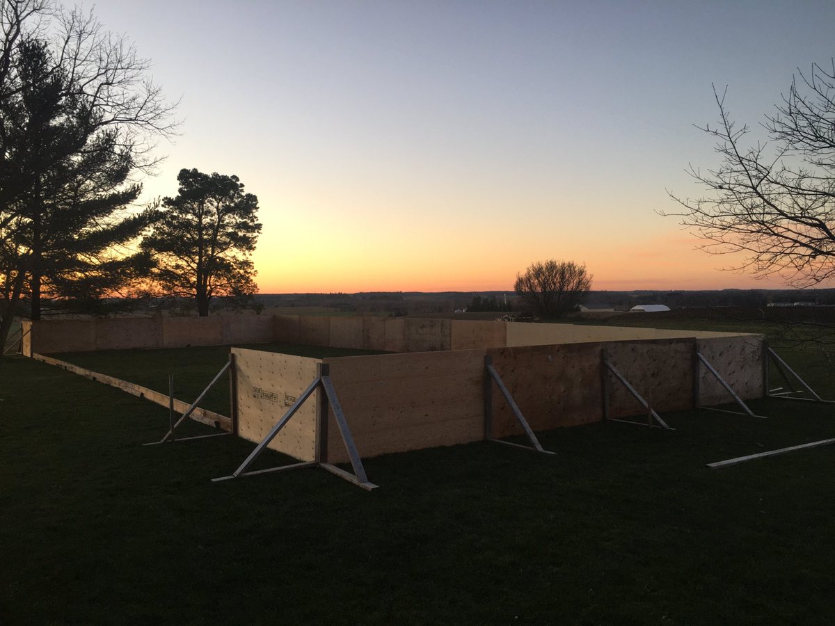 One last year for the #BackyardRink.  I’ve said that before.